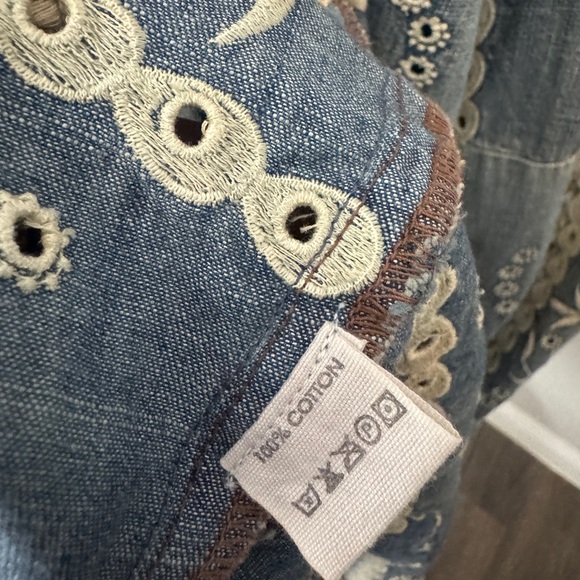 Magnolia Pearl Denim Coronado Embroidered Dress - Picture 4 of 10